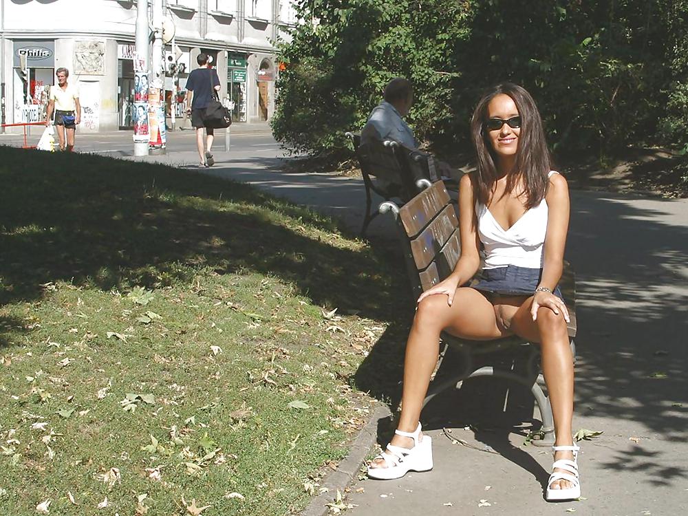 FLASHING IN PUBLIC - ANDREA #6957072