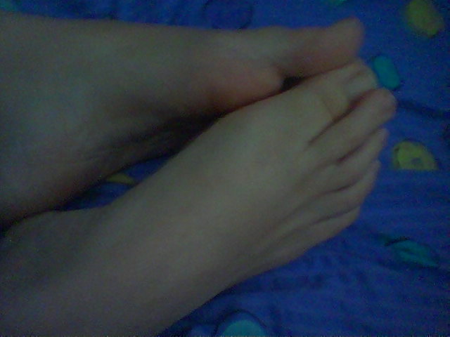 Sabrina 's piedi - modello di piede con lunghe dita flessibili
 #16543091