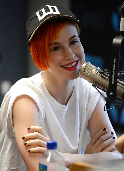 Hayley williams
 #22661435