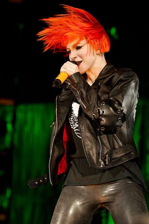 Hayley Williams #22661630