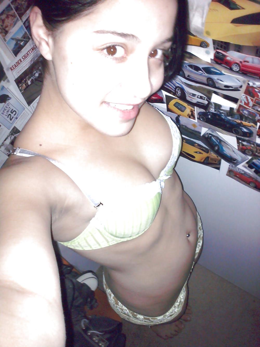 KLEINE SCHWANZGEILE SCHLAMPE #8855597