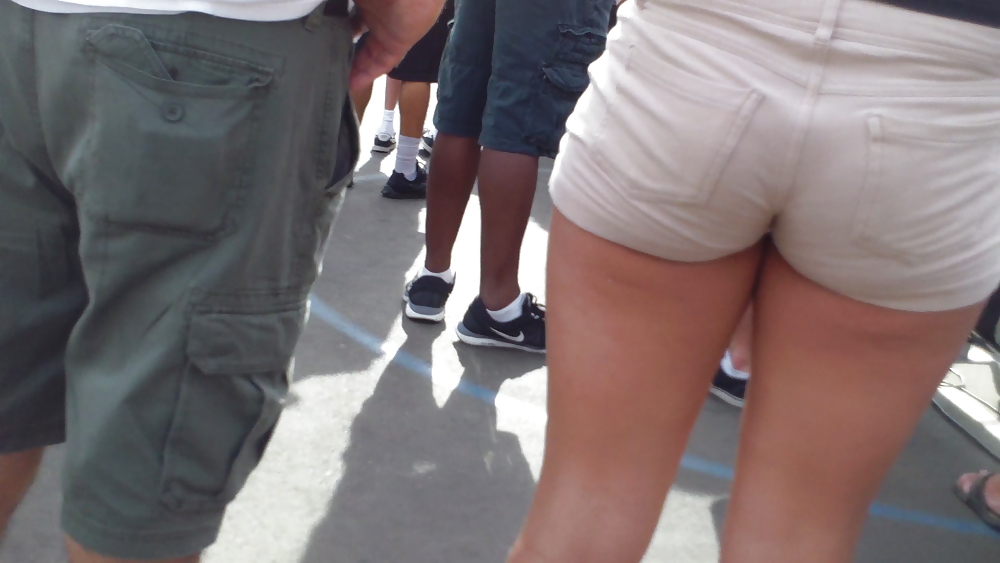 Girls ass & butts at the market in shorts #12514233