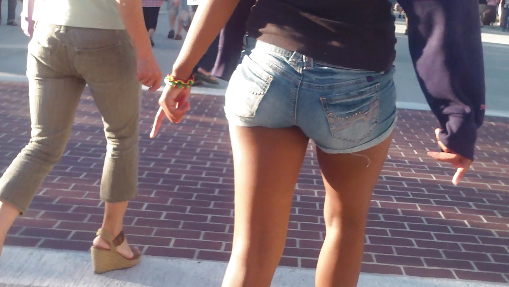 Girls ass & butts at the market in shorts #12514970