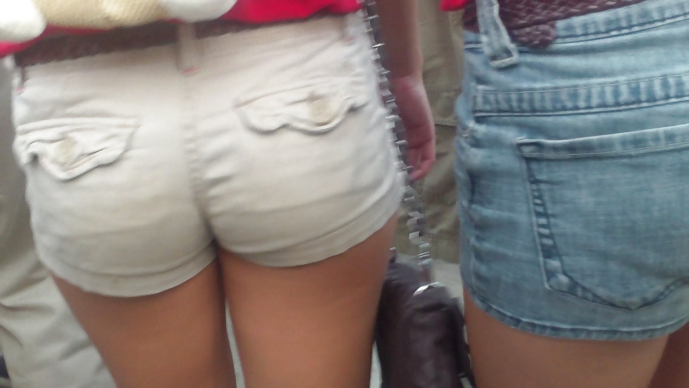 Girls ass & butts at the market in shorts #12515314