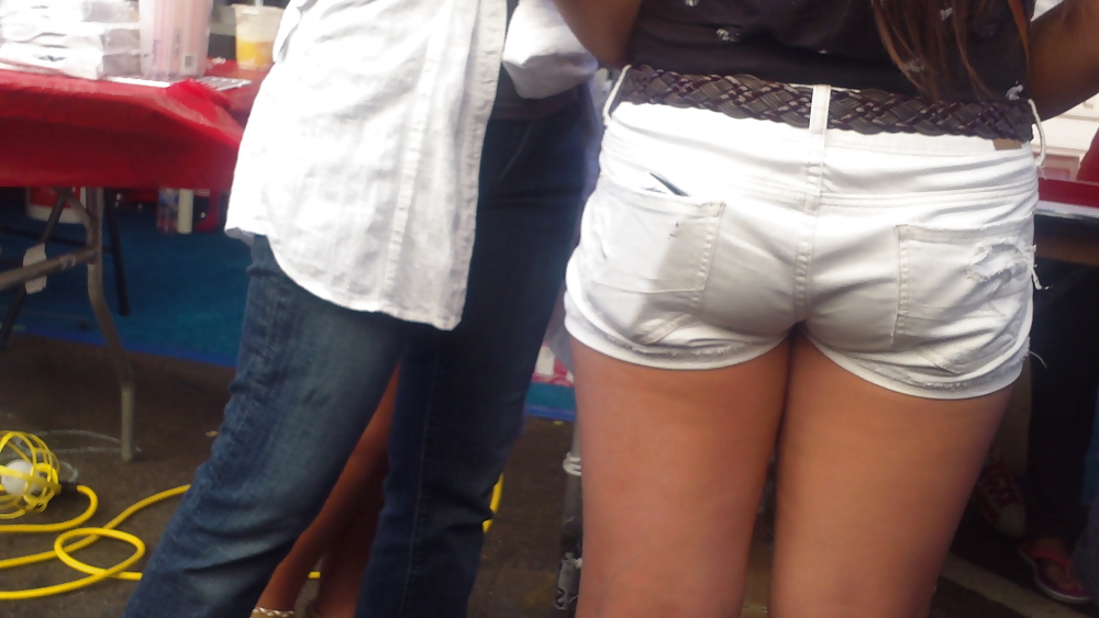 Girls ass & butts at the market in shorts #12515321