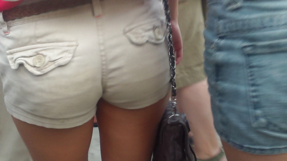 Girls ass & butts at the market in shorts #12515644