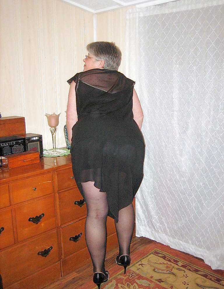 Josee: Alt Wird Ein Haar Aus Und Zeigt Ihre Dicken Hintern #13102034