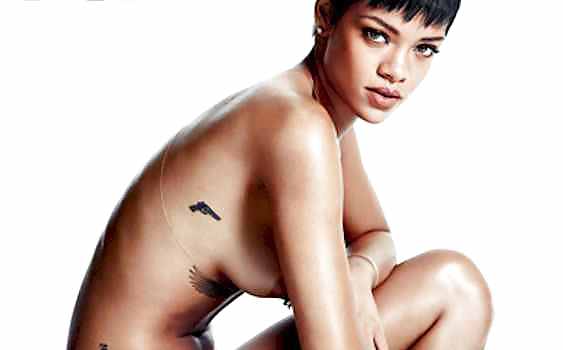 Rihanna topless
 #10700345