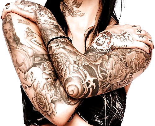 Babes with Tattoos #2122273