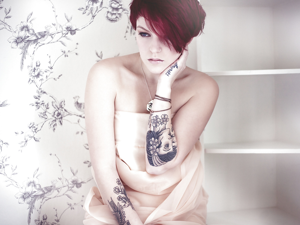 Babes with Tattoos #2122358