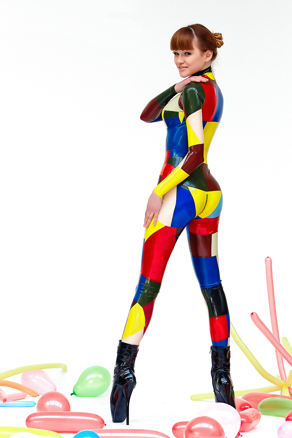 Alexandra Potter - Latex Colour Explosion #17562030