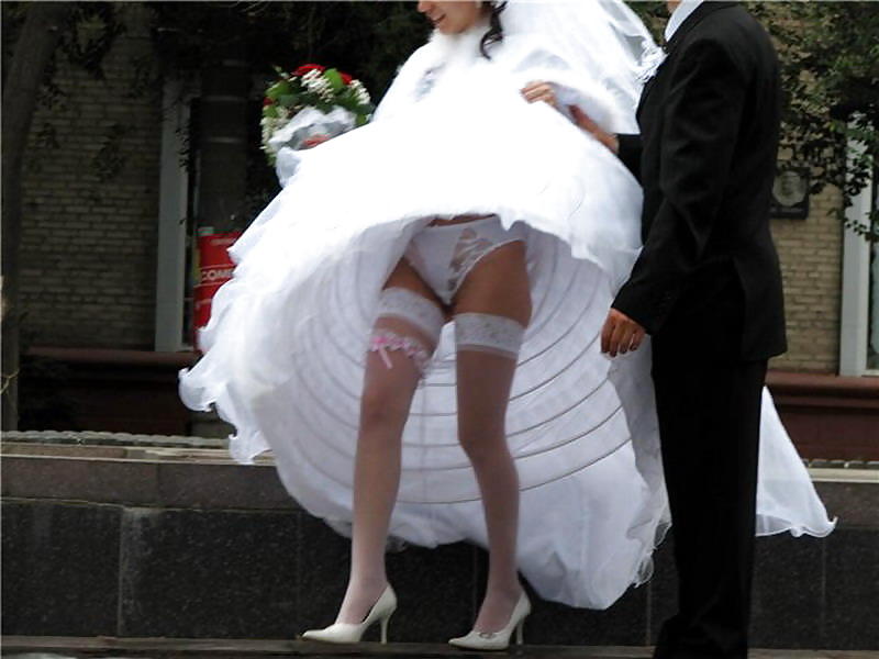 花嫁のアップスカート
 #9846586