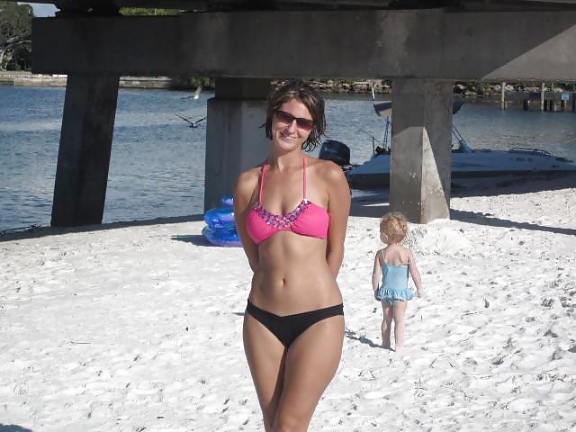 SmutDates User ID: BozzerGrl22 #6941982