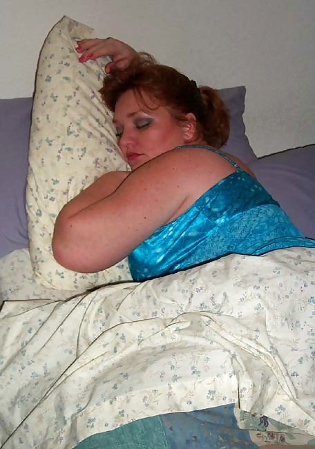 More redhead mature fat slut #2945084