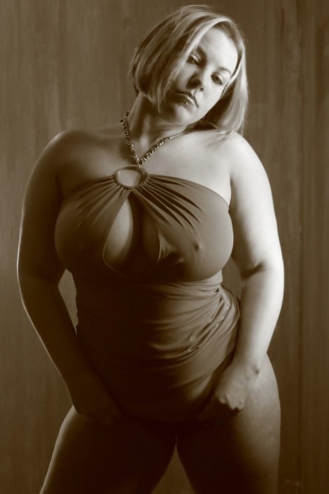 Nubile CHUBBY WOMEN 22