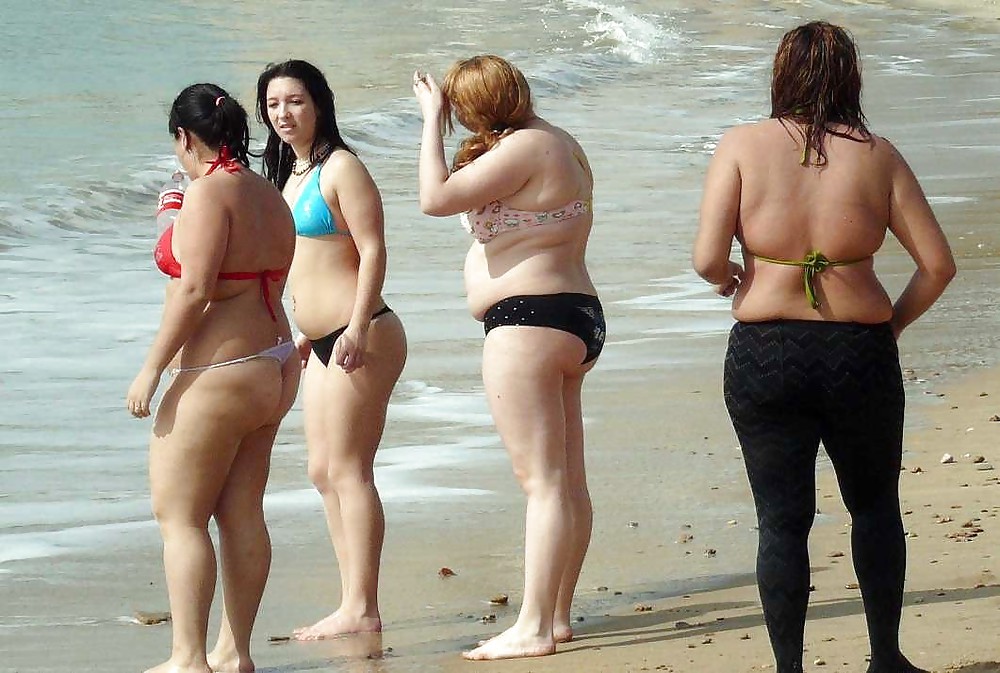 Big bikini girls 2. #17835860