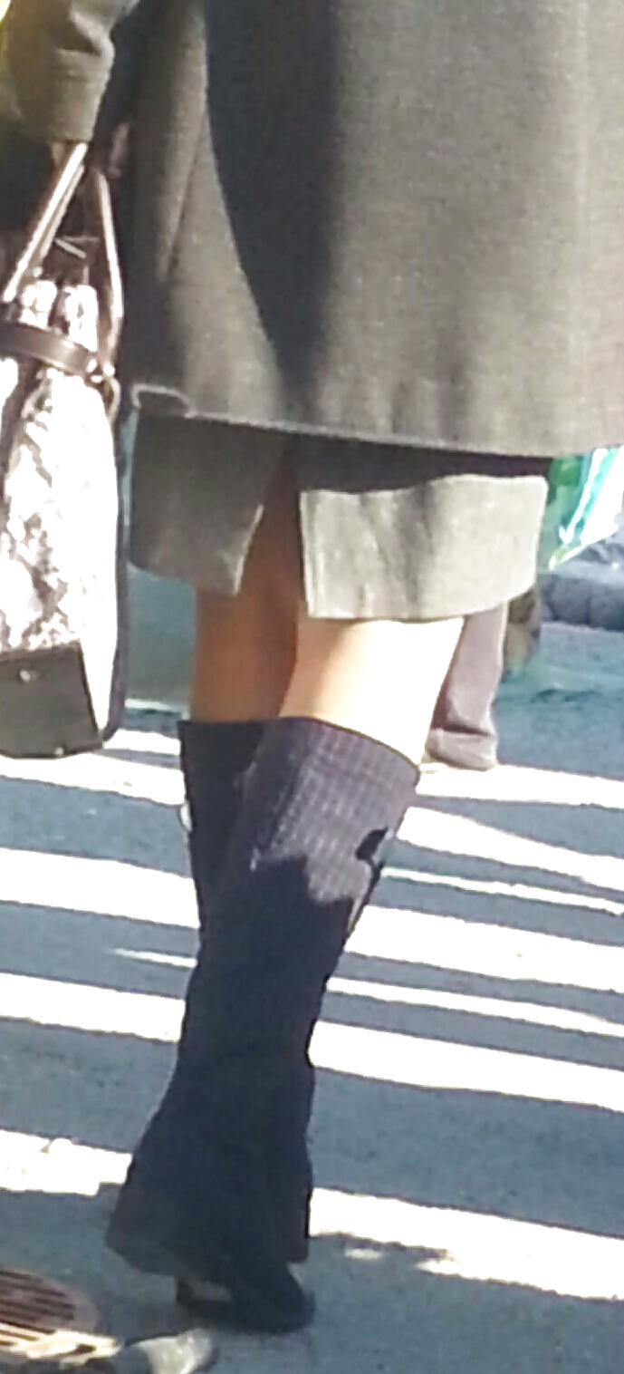 Mature feet skirt romanian #21863232