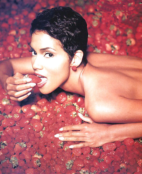 Halle Berry #3376375