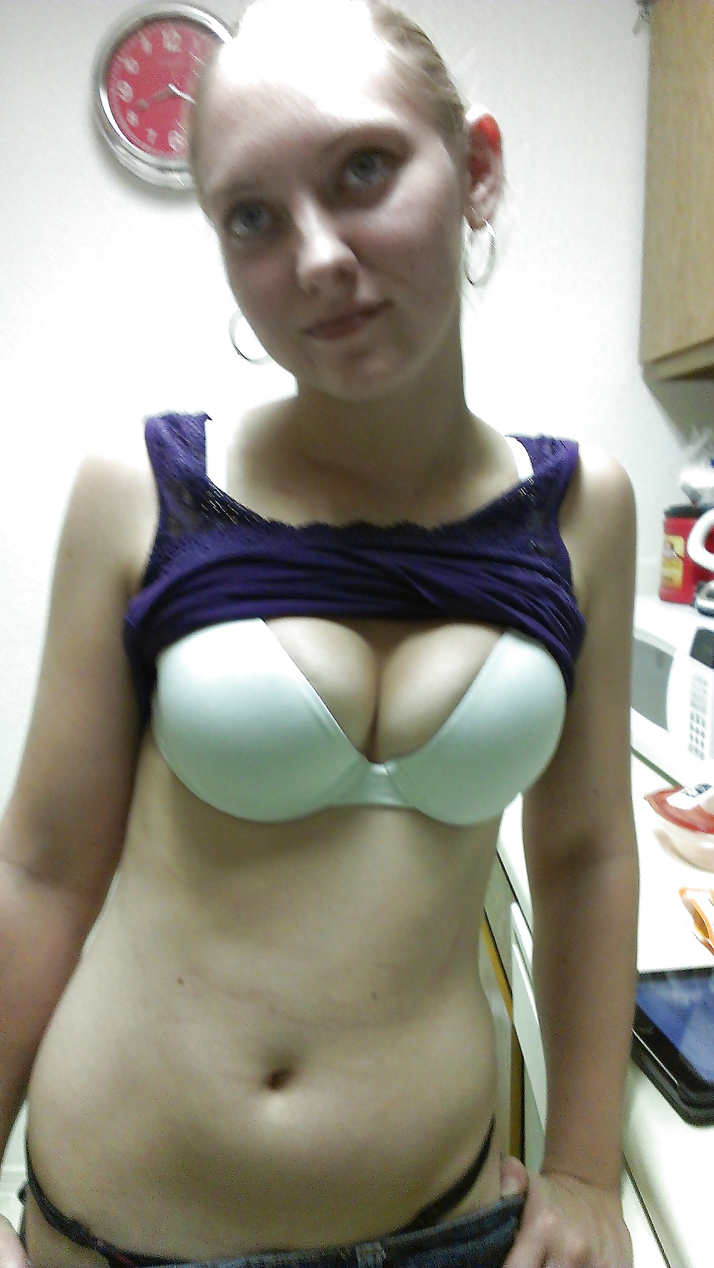 Sexting con una zorra desagradable
 #17169223