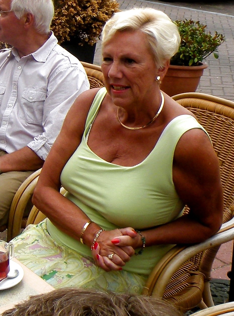 Nonne mature bbw 1
 #2048569