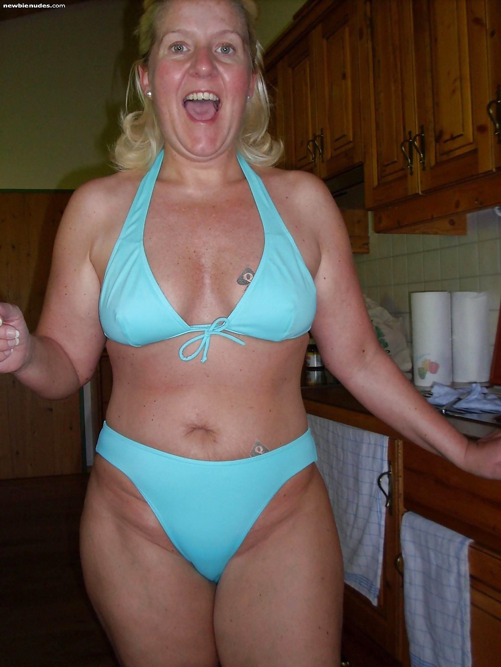 Swimsuits bikinis bras bbw mature dressed teen big huge - 40 #11928077