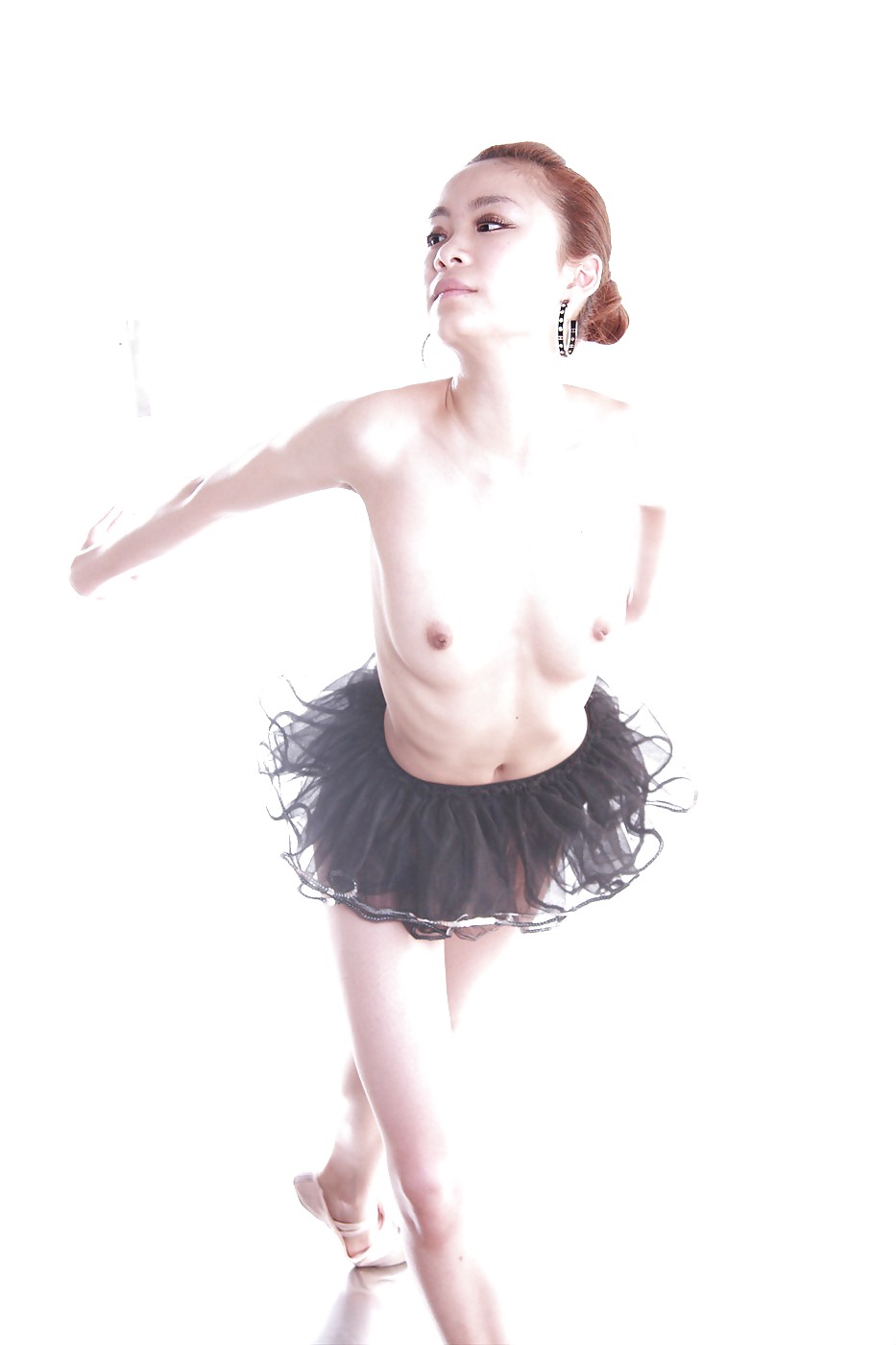 Asiatische Nackte Ballerina Studioaufnahmen (ll) #15829554