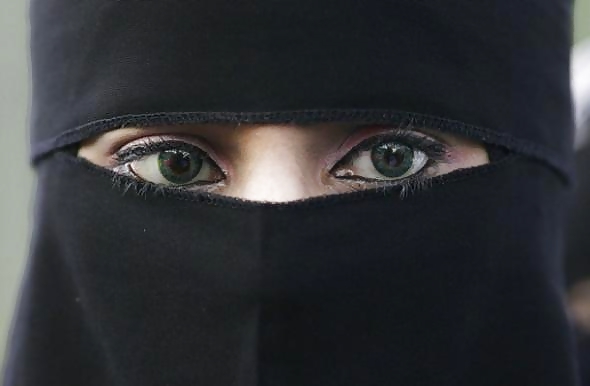 Chica árabe no porno, con o sin hijab ii
 #10662550