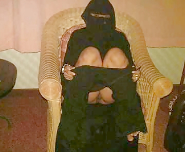 Chica árabe no porno, con o sin hijab ii
 #10662805