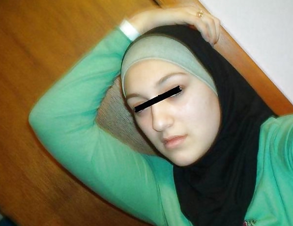 Chica árabe no porno, con o sin hijab ii
 #10662811