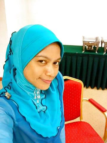 Hijab Asian Indo Ladies