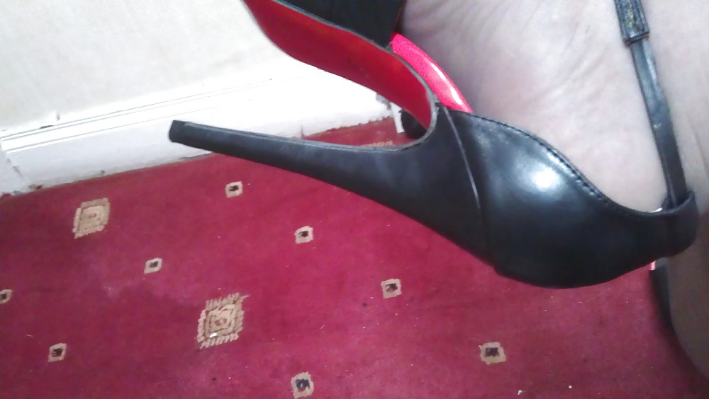 Me encantan estos zapatos nuevos 
 #16770864