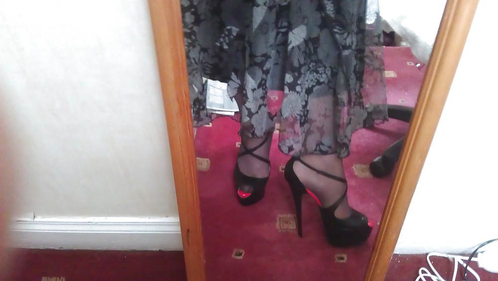 Me encantan estos zapatos nuevos 
 #16770922