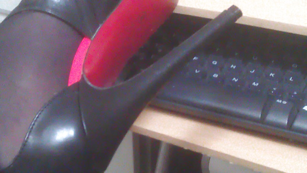 Me encantan estos zapatos nuevos 
 #16770958