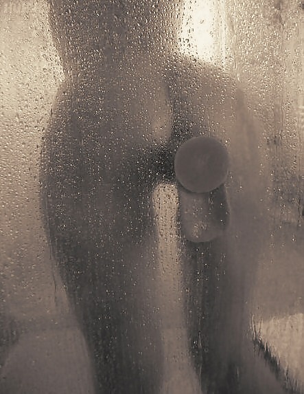 シャワーで楽しむ 
 #1989757