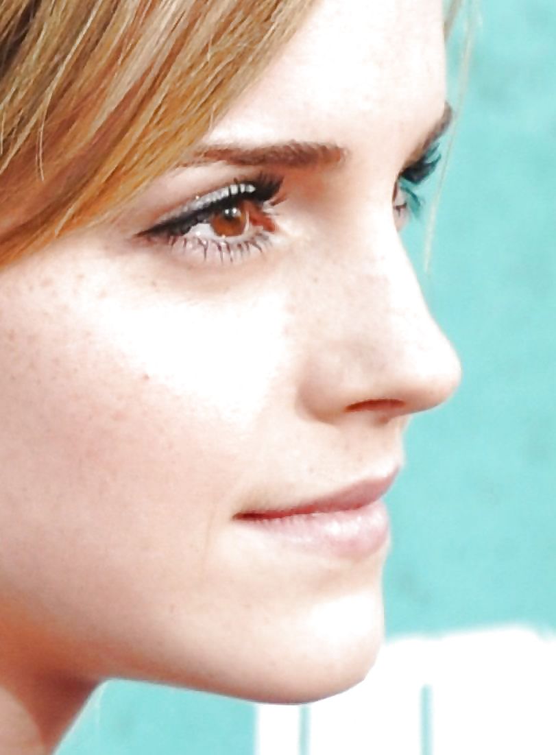 Emma watson
 #15911857