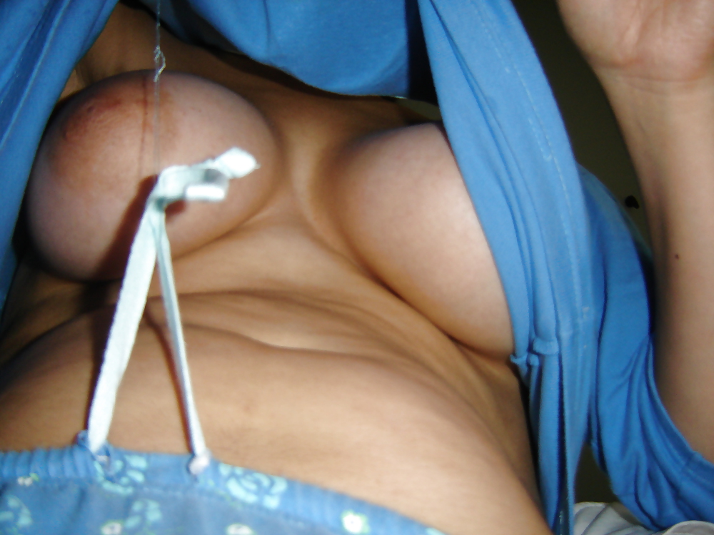 Frau Nip Slip #19421063