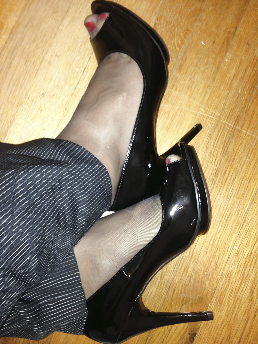 Peep toe shoes and pantyhose 2 #22491911