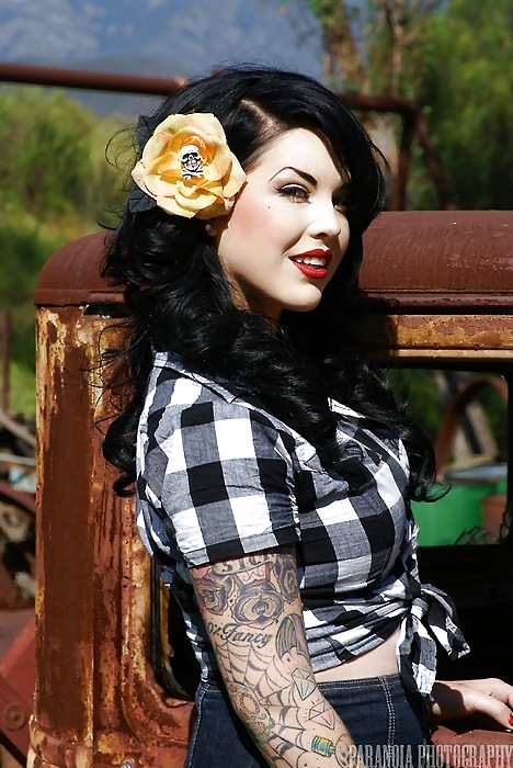 Mostly Pin-ups #17225002