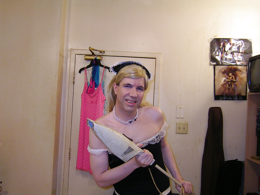 Tranny lily annie: FRENCH MAID #10572109