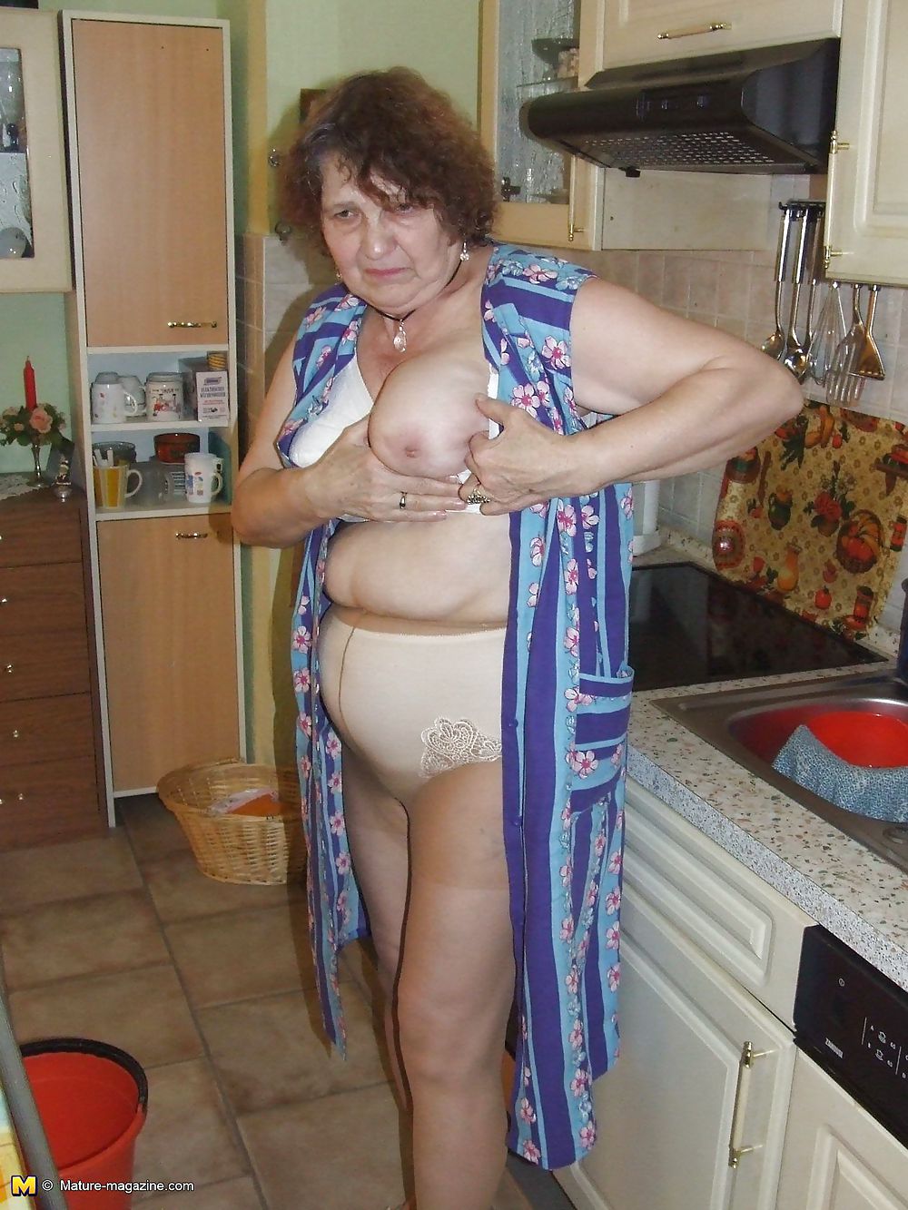 Bragas de abuela en las mujeres maduras
 #14139601