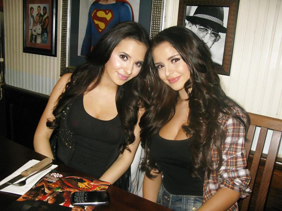 Madres calientes
 #17538557