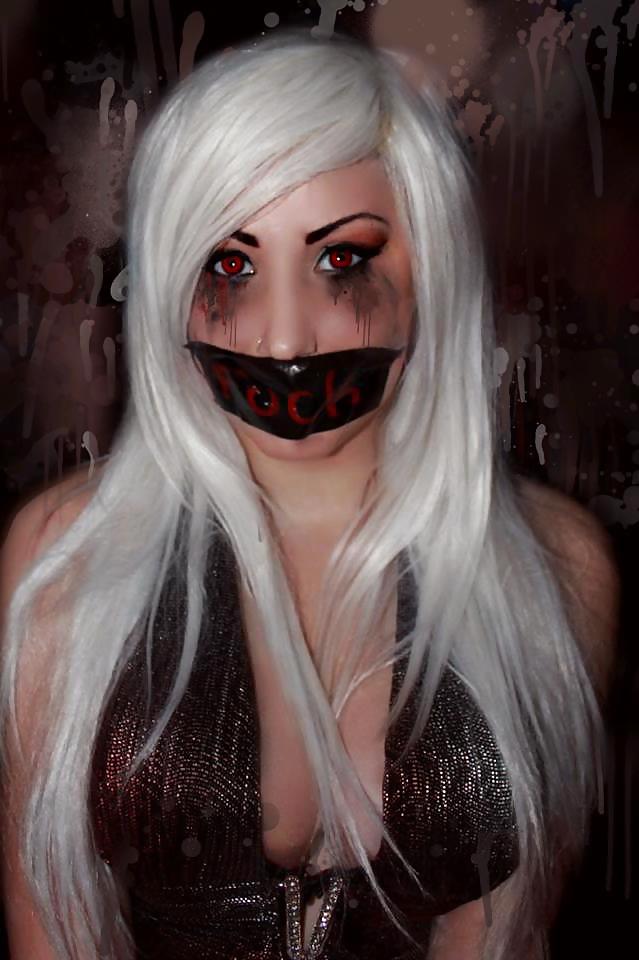 Facebook emo gothic scena ragazza selfies
 #22252054