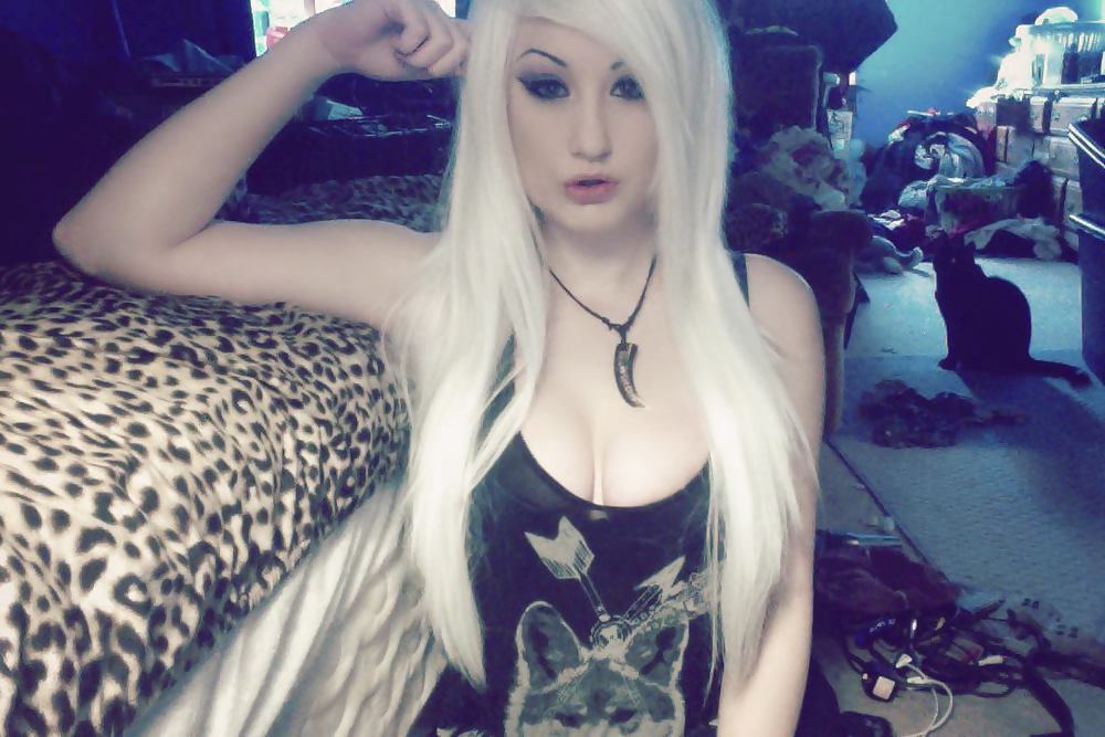 Facebook Emo Gothic Scene Girl Selfies #22252066