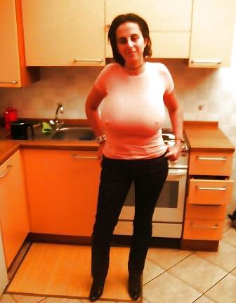 Big Tits Arabische Frauen #10463529