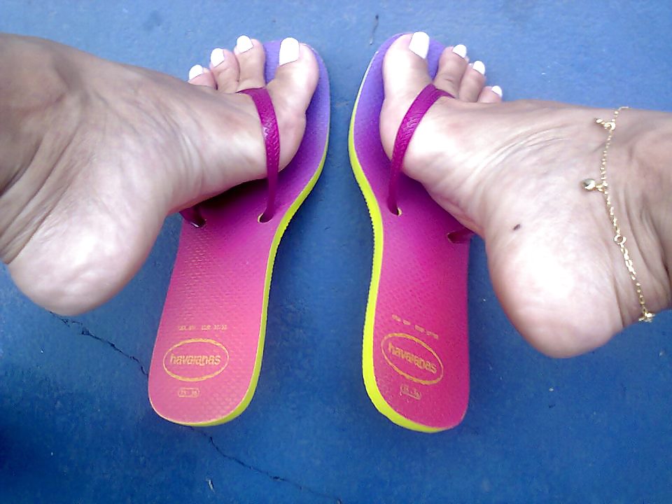 Havaianas flip flop pies
 #22649749