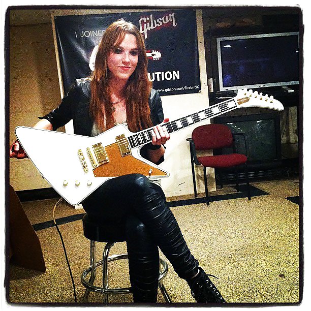 Izzy Hale #17389073