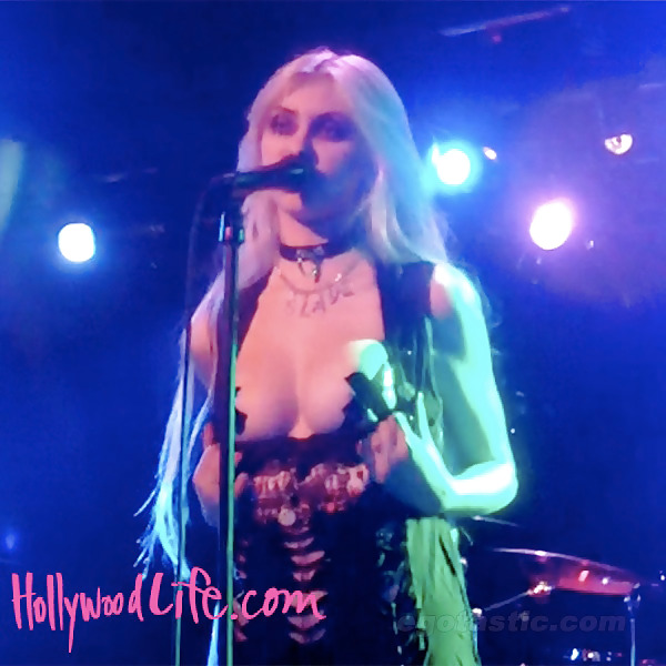 Taylor momsen #2021972