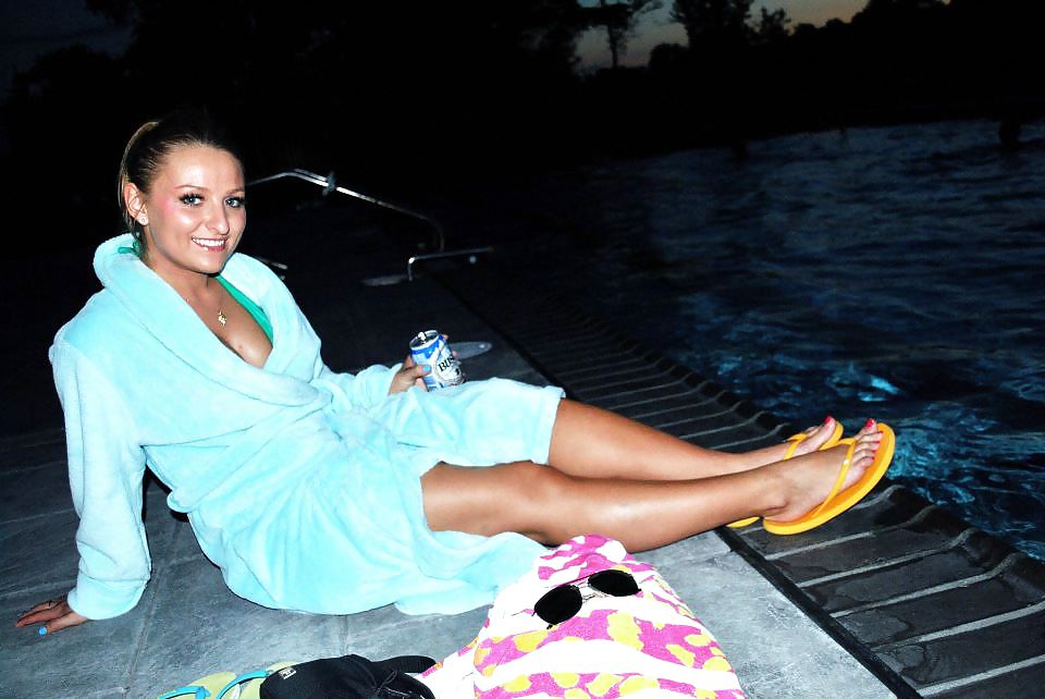 Suesse fuesse 
 #14690103