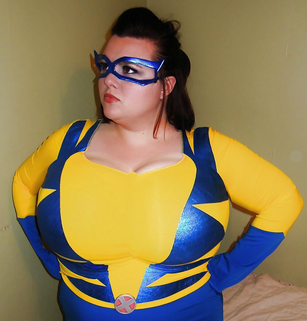 Trabajos en los senos hacen que las tetas sean más grandes para una enorme diversión
 #21510874