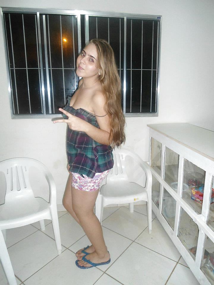Lorrany RODIGUES XAVIER 3 #15885623
